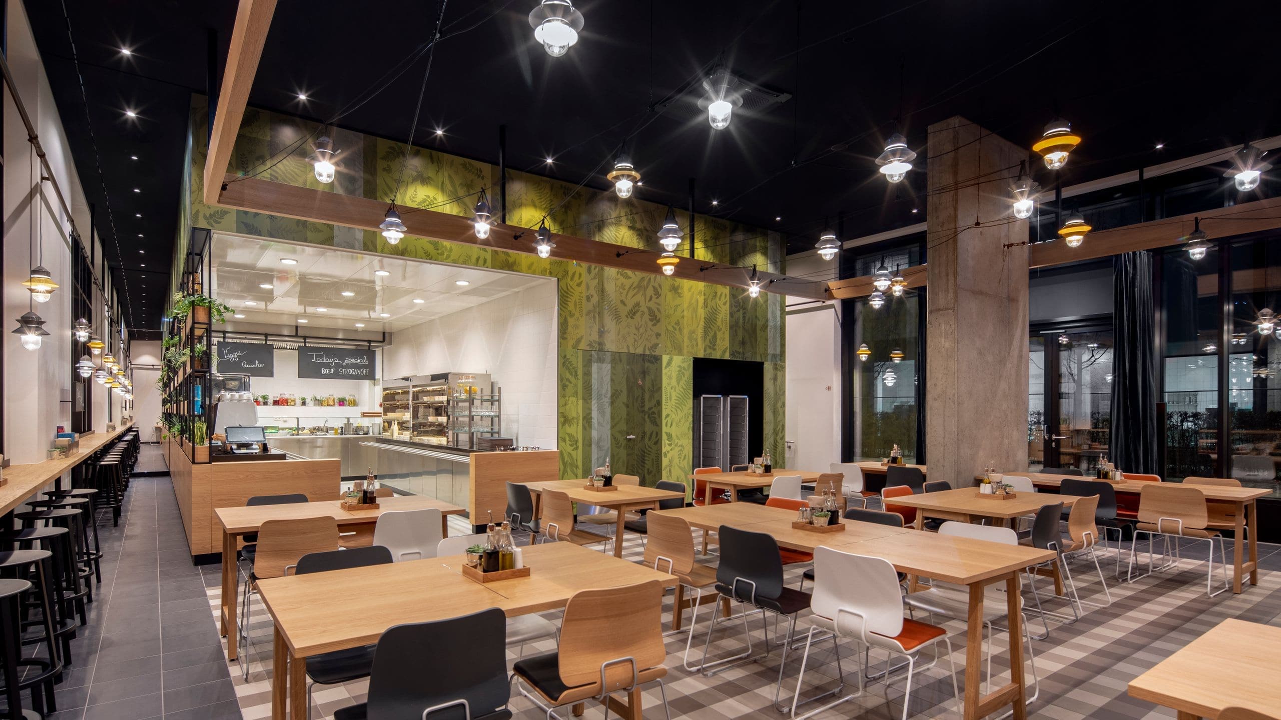 3 von 5 Andaz Munich Schwabinger Tor CafeM Canteen