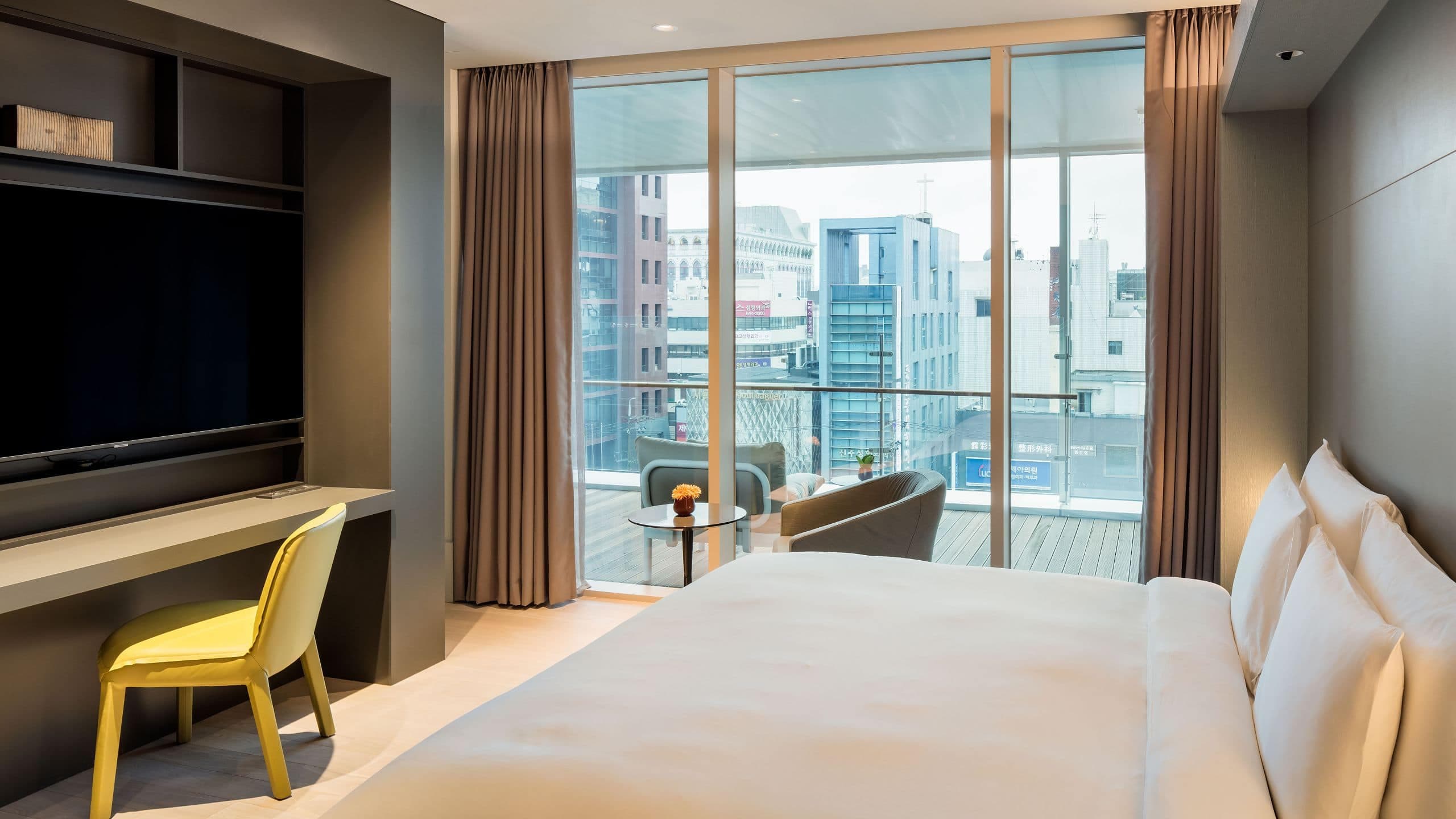 第 1,共 3 Andaz Seoul Gangnam Andaz Large Suite Bedroom