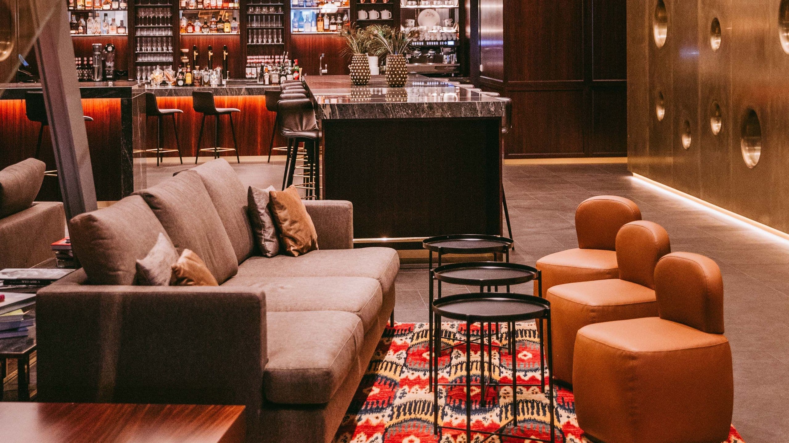 6 von 8 Andaz Vienna Am Belvedere Couch