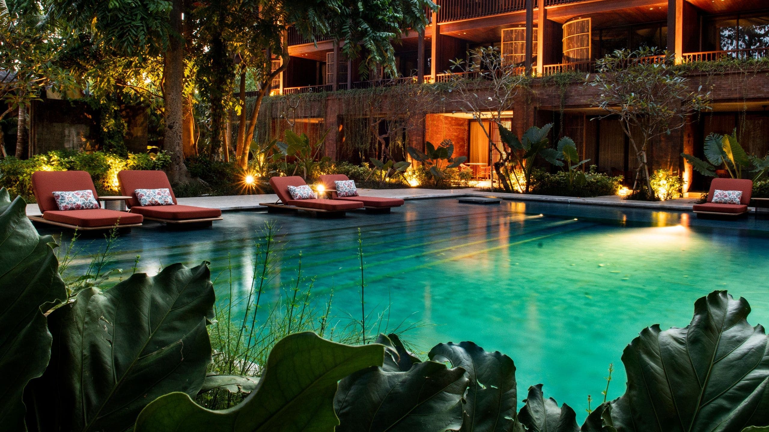 第 3,共 3 Andaz Bali Santhi Pool Evening View