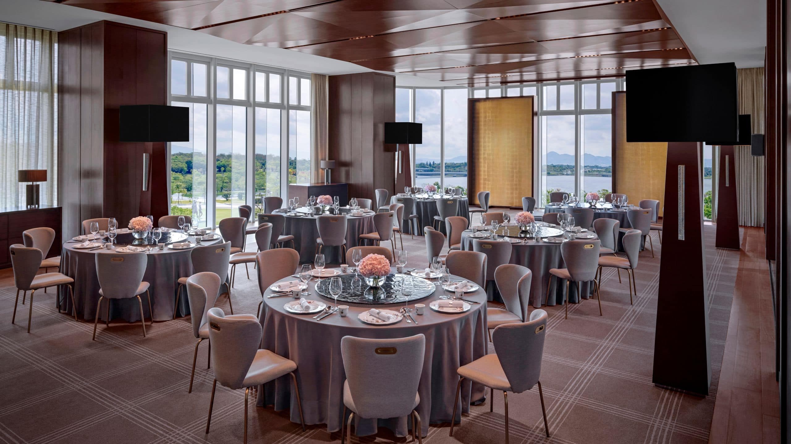 1 of 1 Andaz Shenzhen Bay Conservatory Banquet Setup