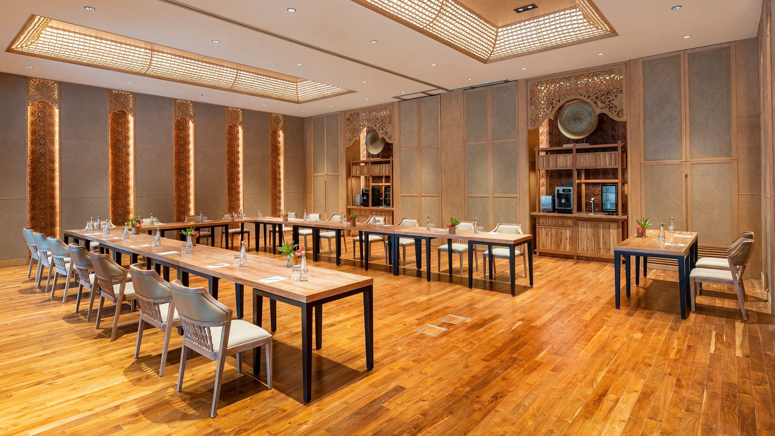 1/1 Andaz Bali U Shape Setup