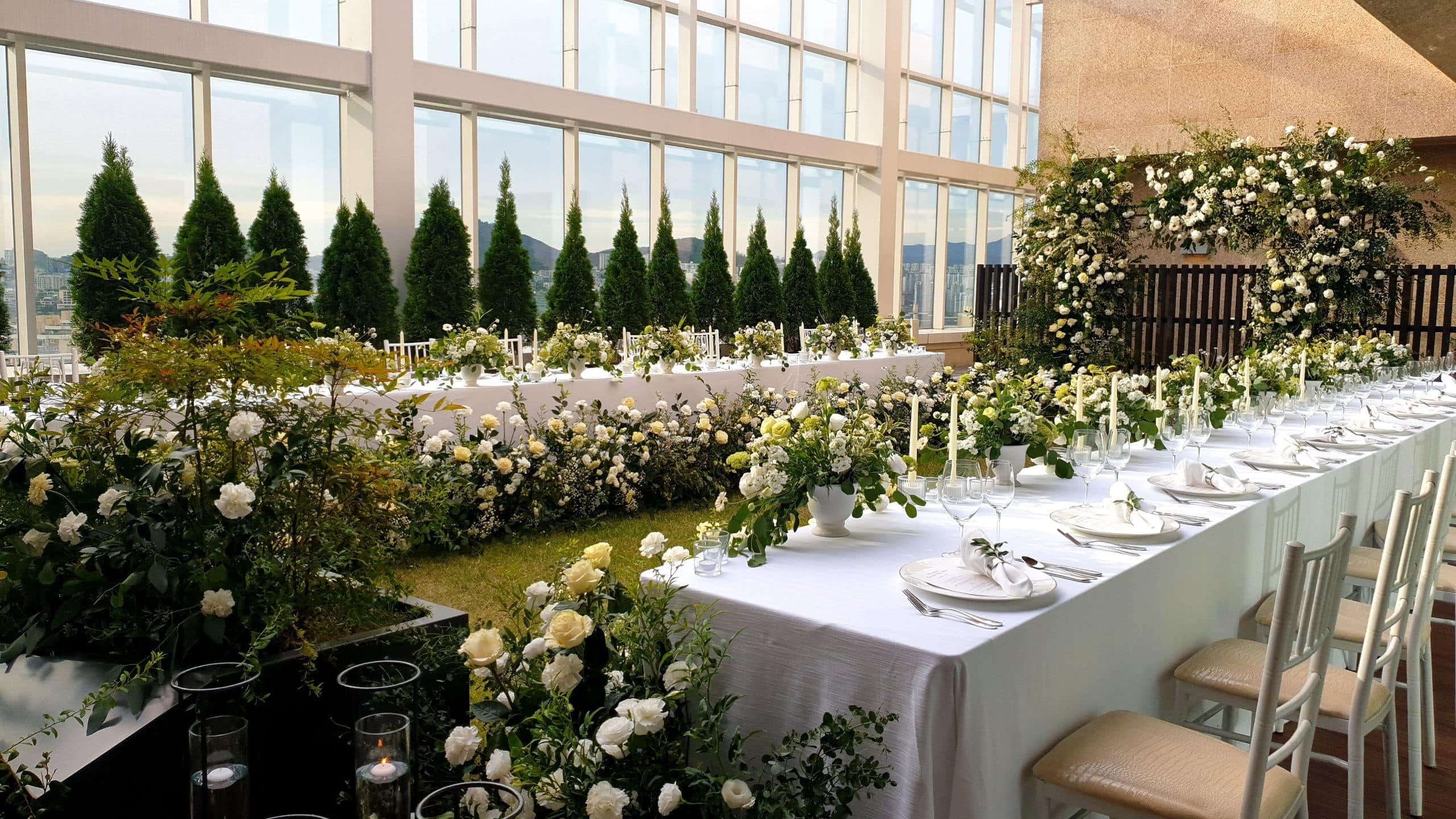 第 1,共 1 Andaz Seoul Gangnam Event Wedding Pent Flower Table