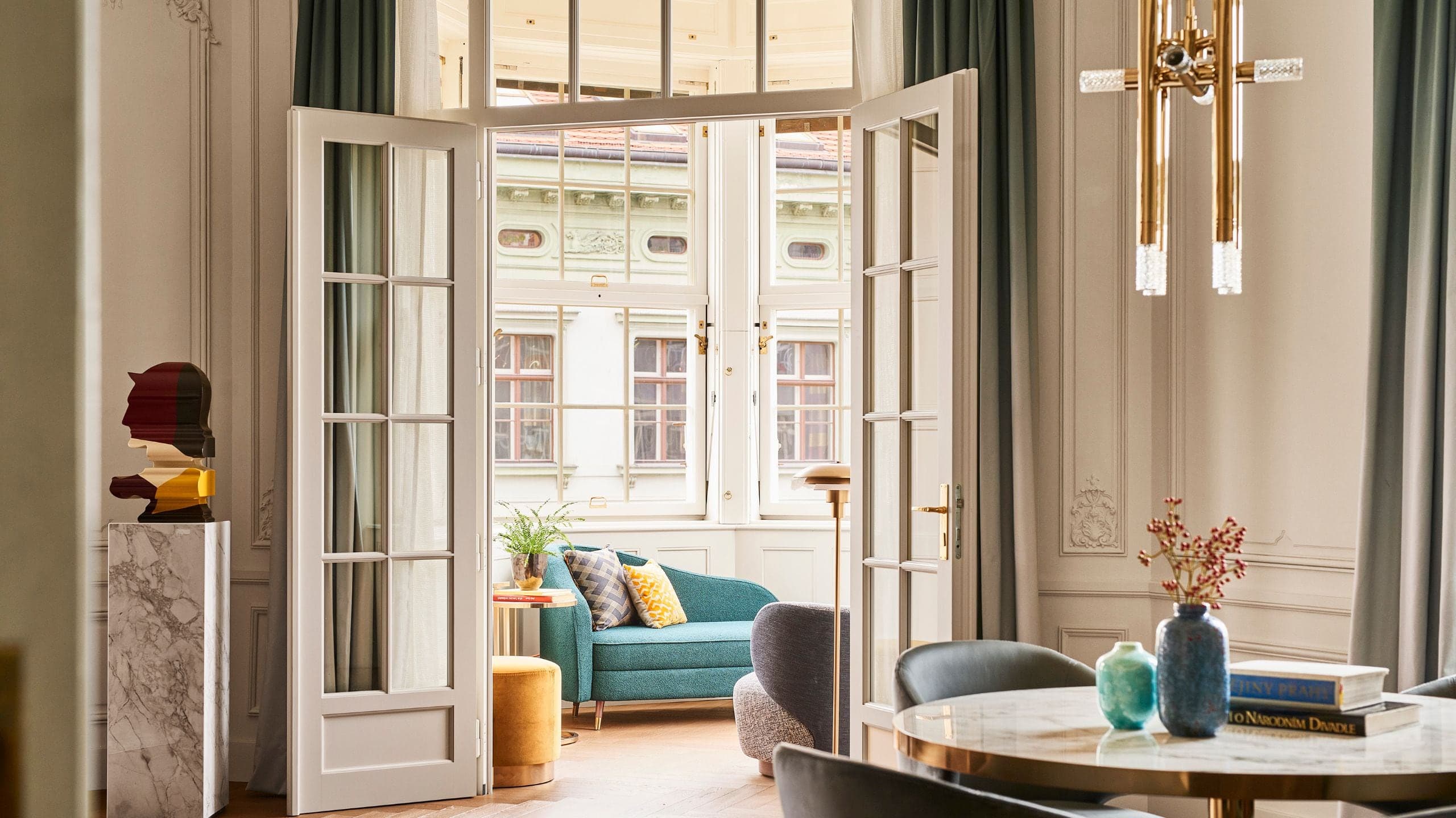 7 von 14 Andaz Prague Presidential Suite Wintergarden