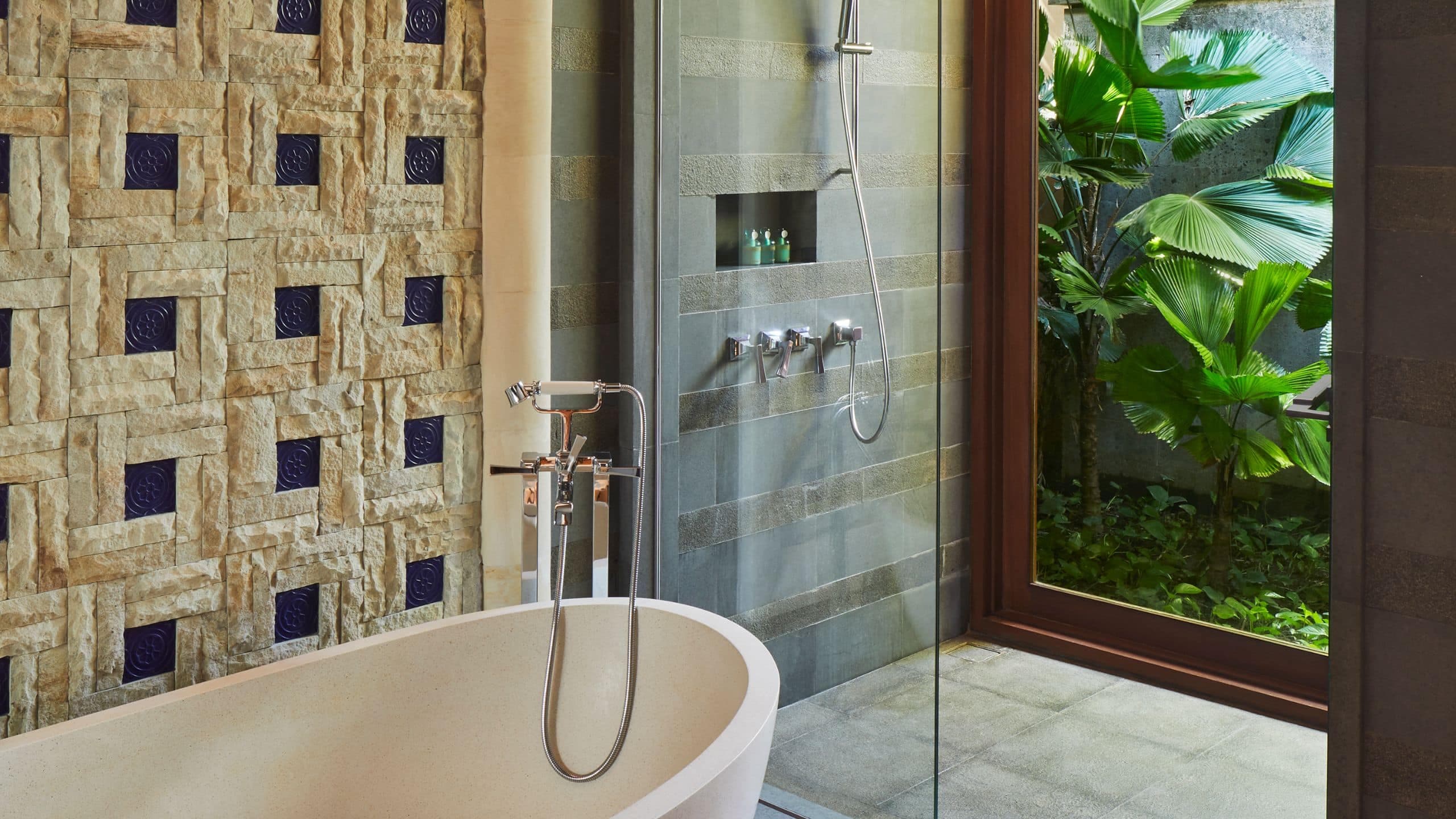 第 4,共 6 Andaz Bali Bathtub At Beach Villa