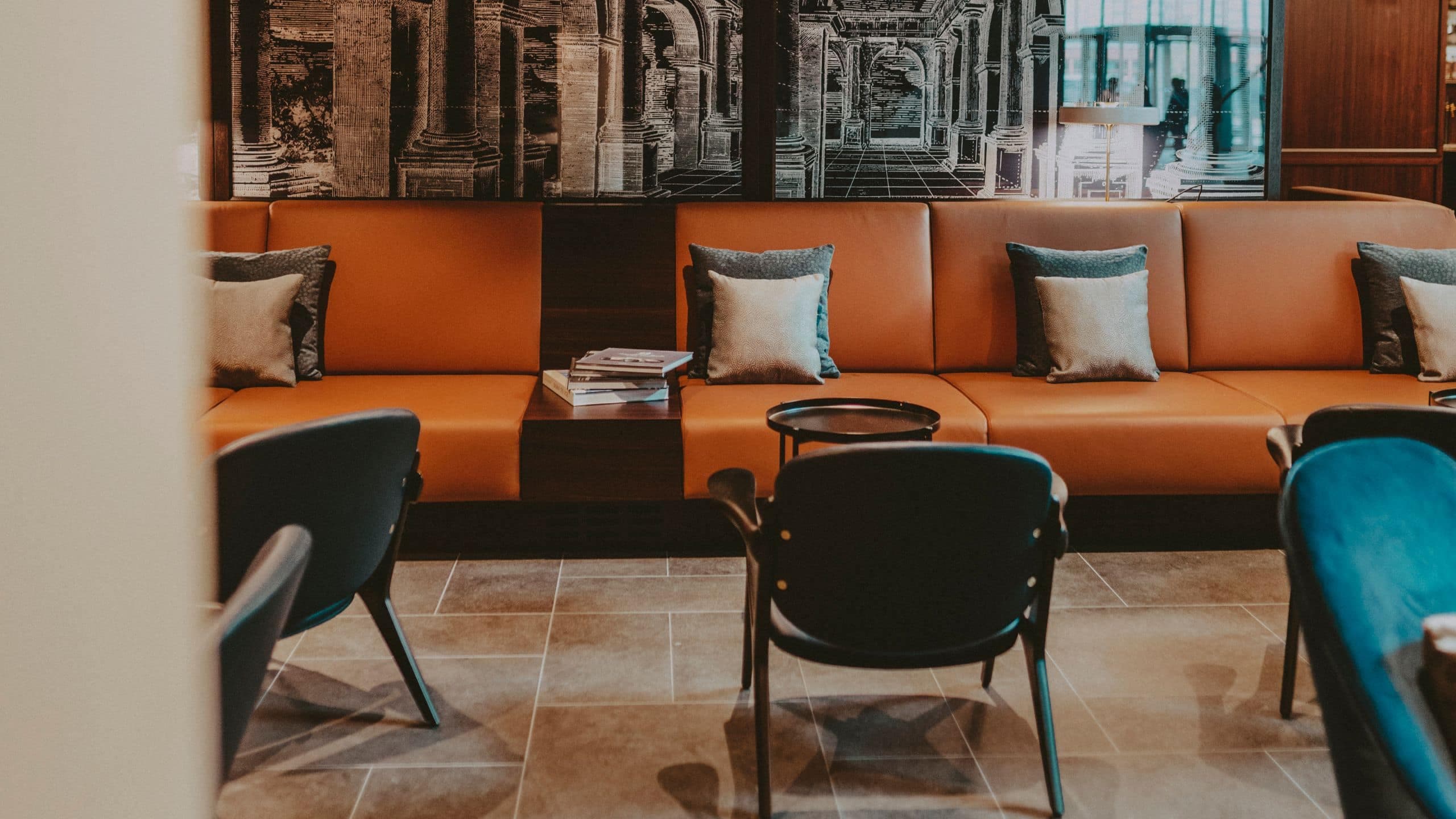 4 von 8 Andaz Vienna Am Belvedere Lobby Bar Lounge