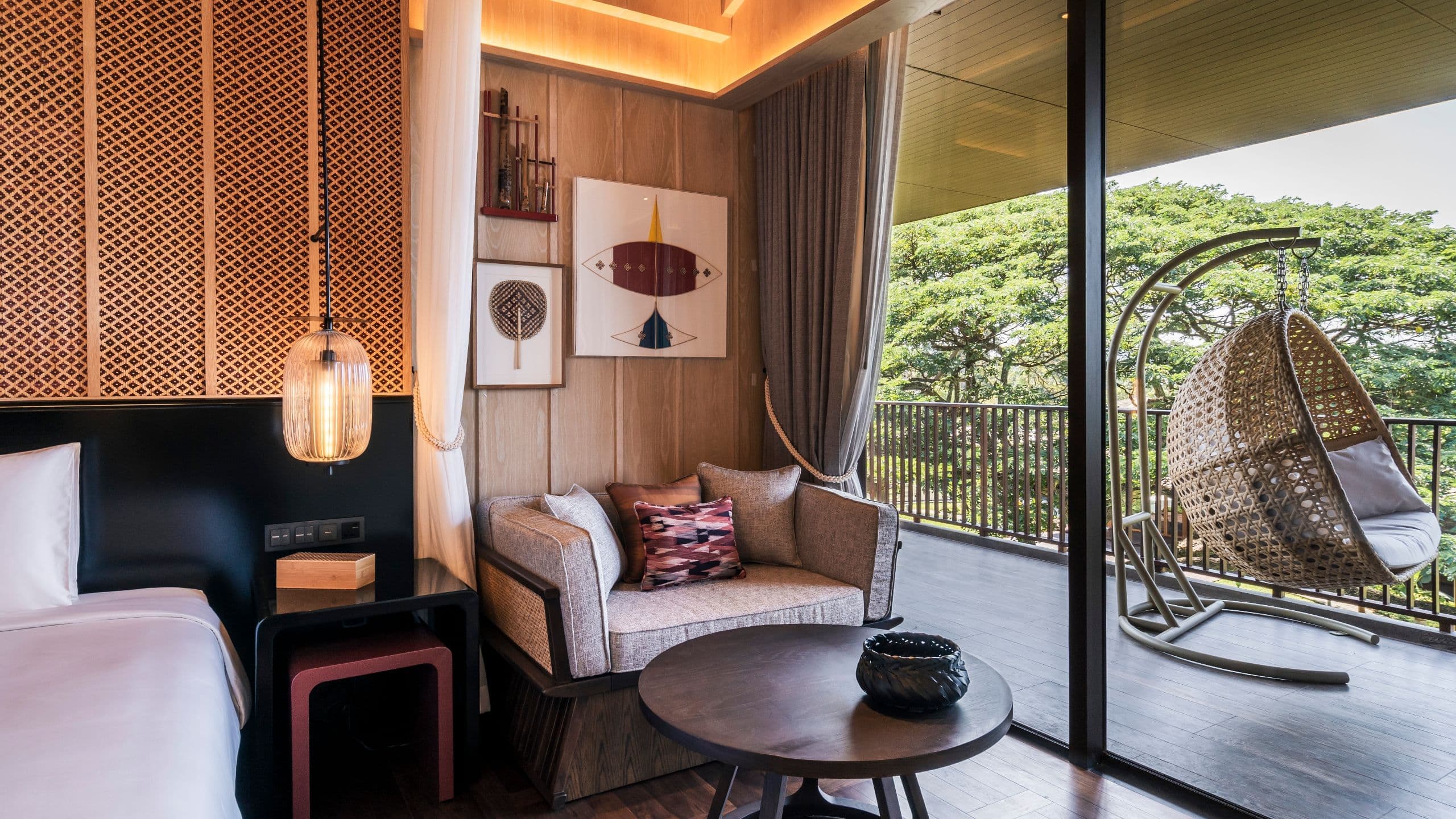 2/4 Andaz Pattaya Jomtien Beach Twin Beds Roof Garden Guestroom