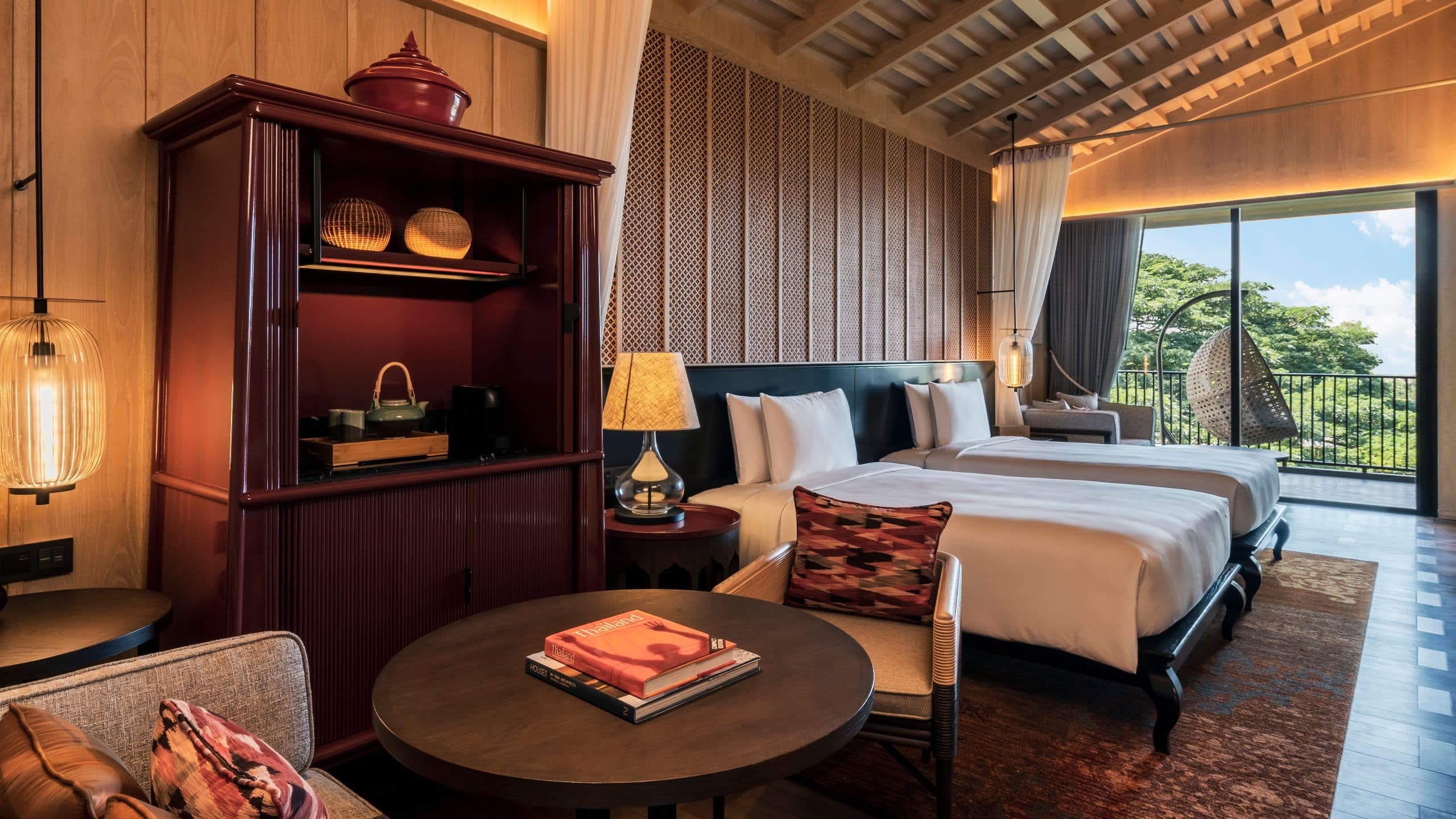 1/3 Andaz Pattaya Jomtien Beach Twin Beds Roof Garden