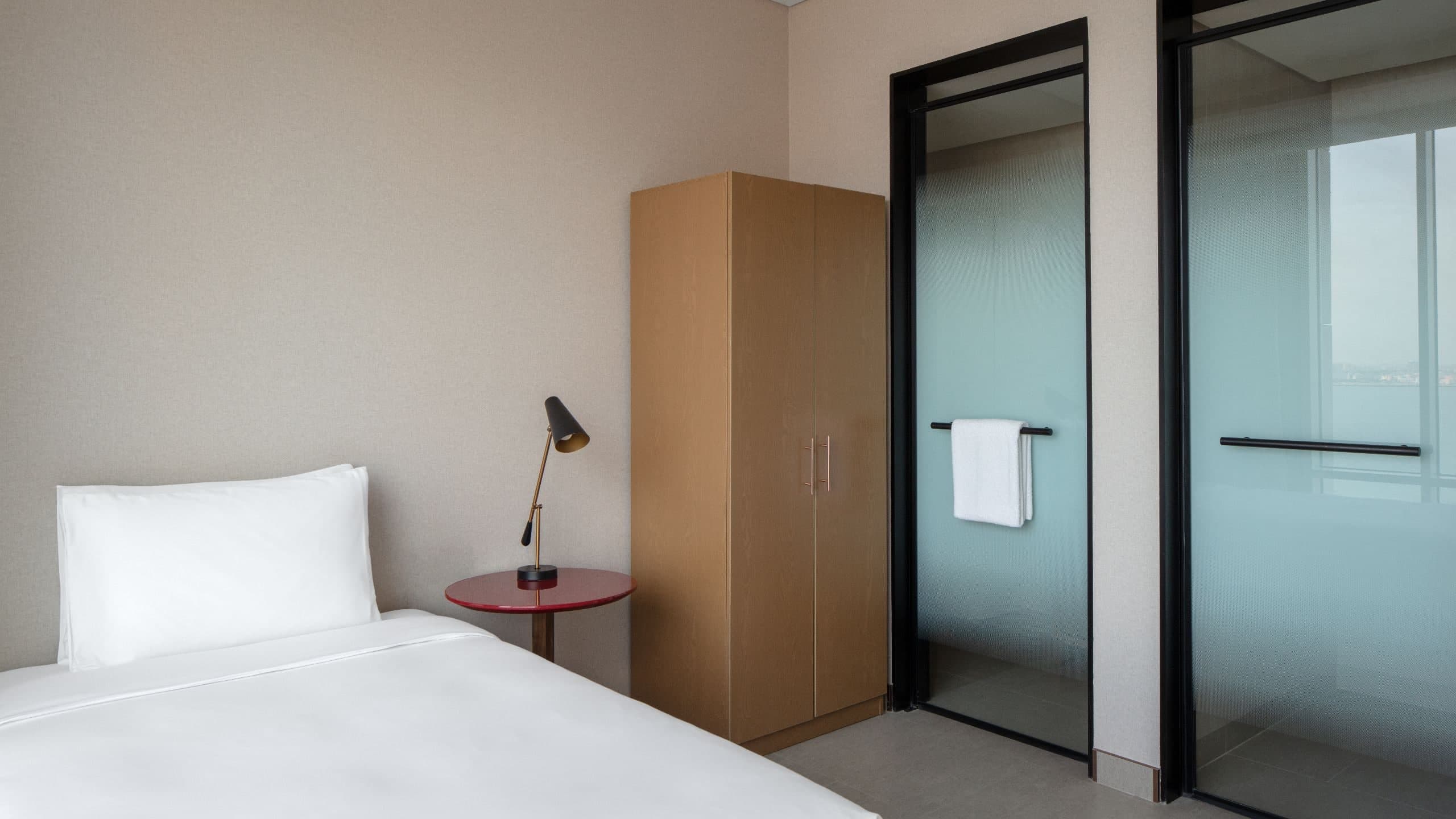 5 von 7 Andaz Doha Nanny Room