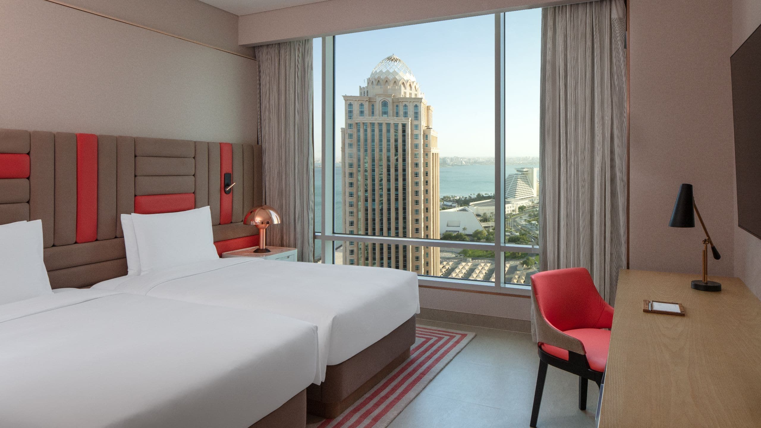 4 von 7 Andaz Doha Residences Two Bedroom Guestroom