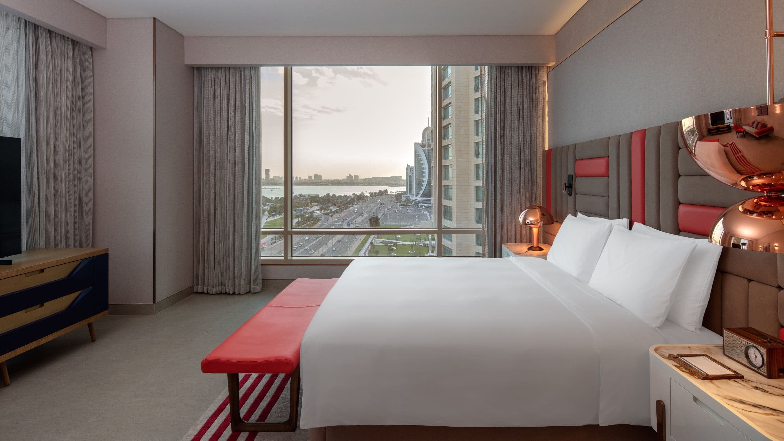3 von 7 Andaz Doha Residences Two Bedroom Master
