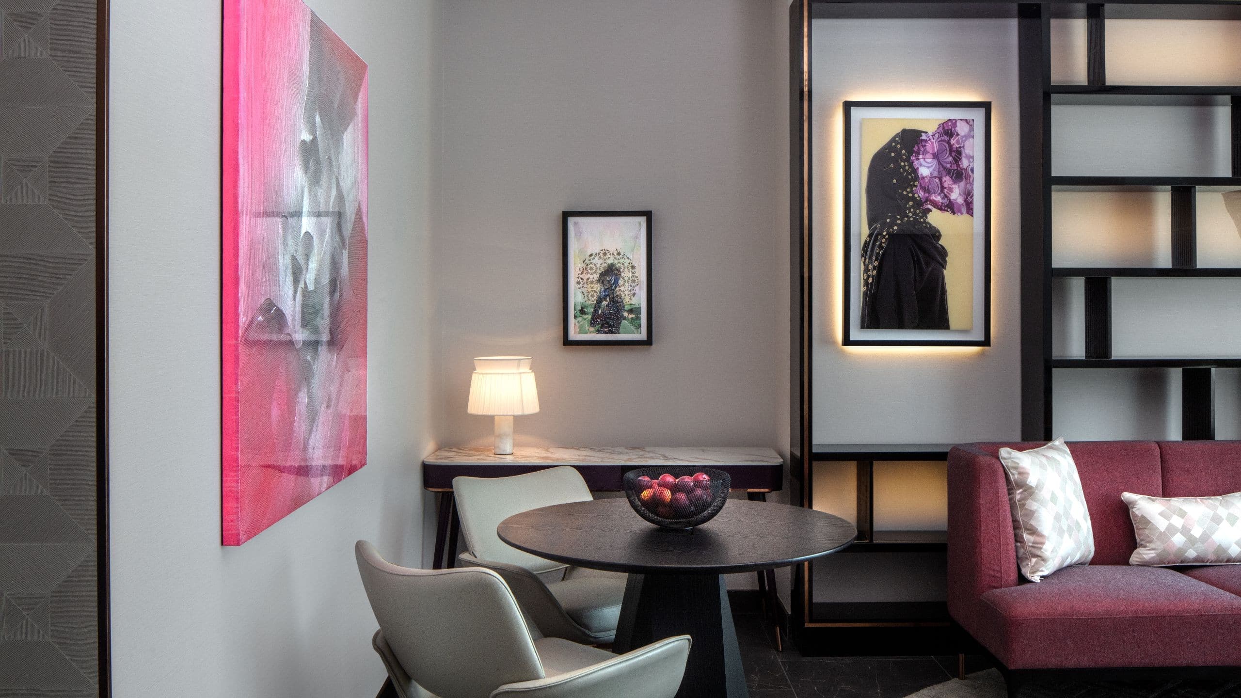 3 von 6 Andaz Doha Andaz Suite Living Room Seating