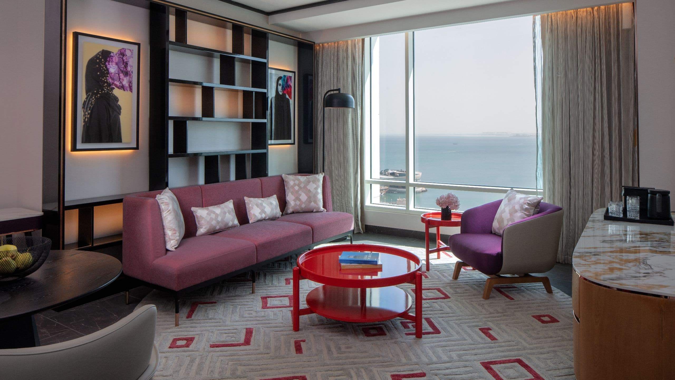 2 von 6 Andaz Doha Andaz Suite Living Room