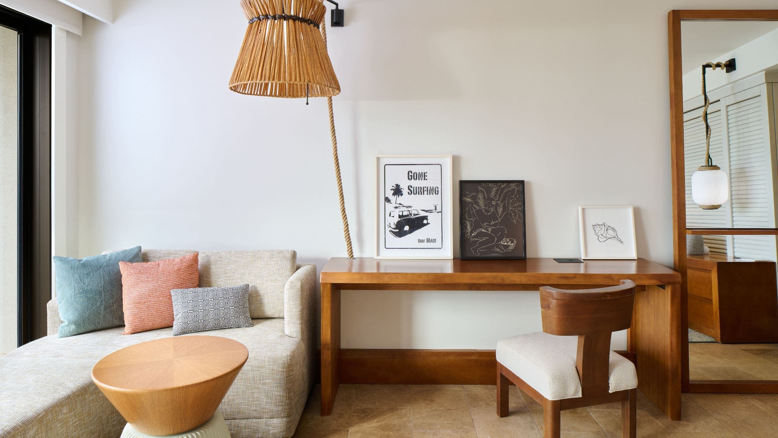 6 de 7 Andaz Maui at Wailea Resort Standard Room Lounge Area