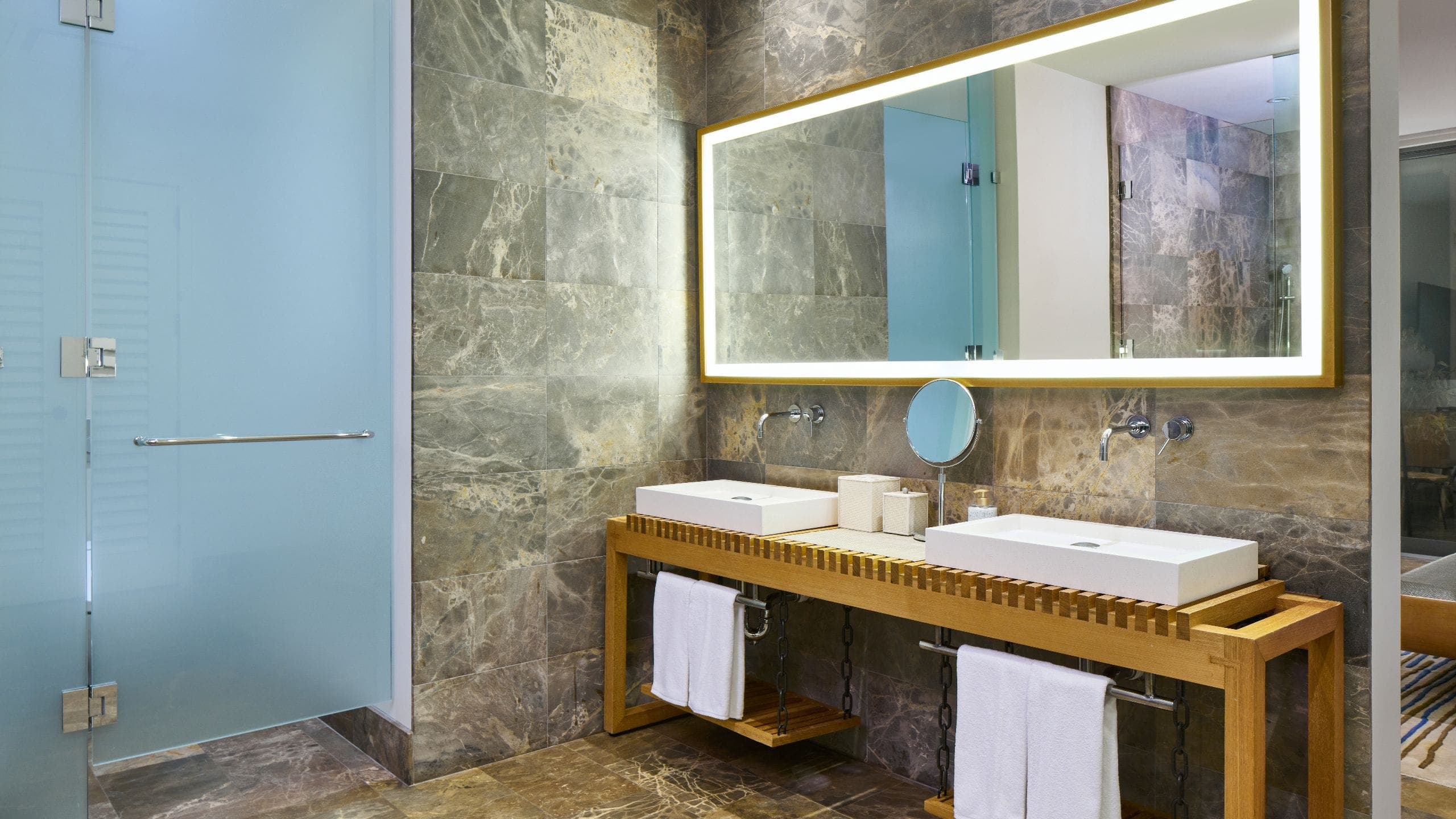 5 de 6 Andaz Maui at Wailea Resort Hema Ocean View Master Bath