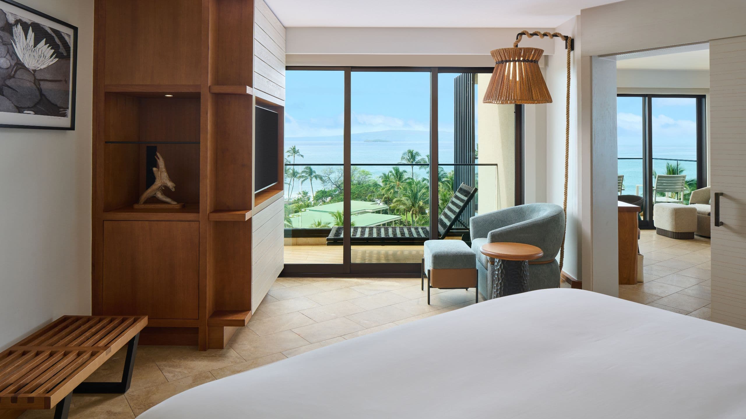 1 de 7 Andaz Maui at Wailea Resort Deluxe Ocean View Bedroom