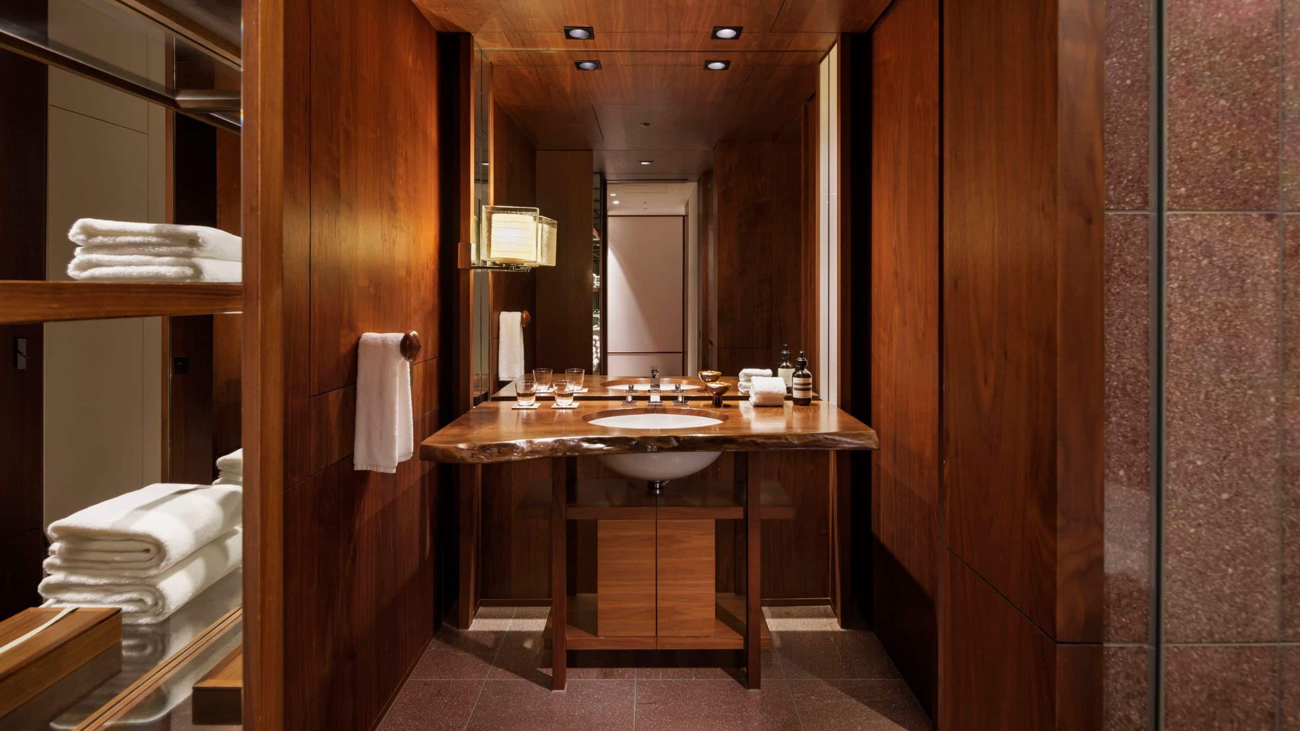 5 из 5 Andaz Tokyo Toranomon Hills Deluxe Bathroom
