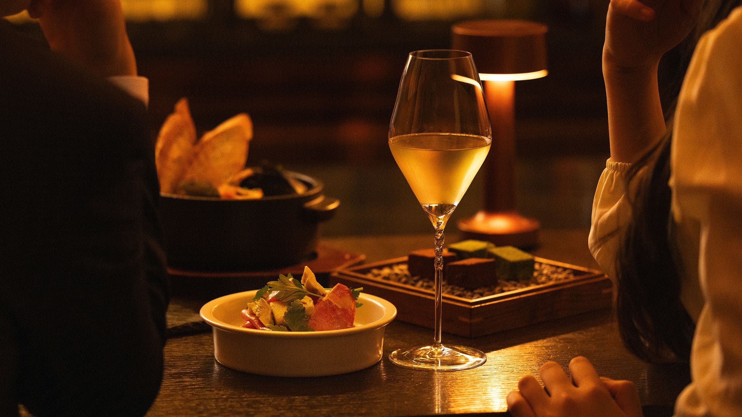 第 1,共 3 Andaz Seoul Gangnam Bubble And Bites Couple