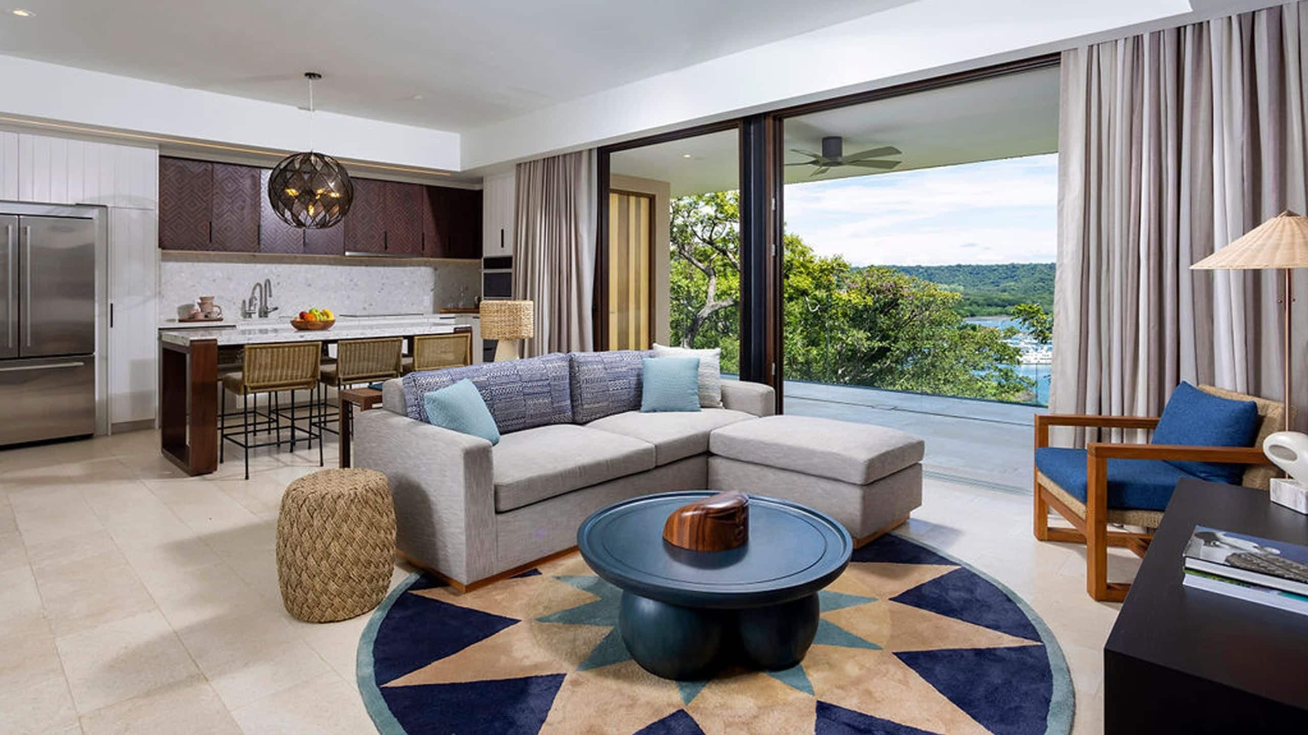 1 de 9 Andaz Peninsula Papagayo Resort, Costa Rica Two Bed Penthouse Room Living Side