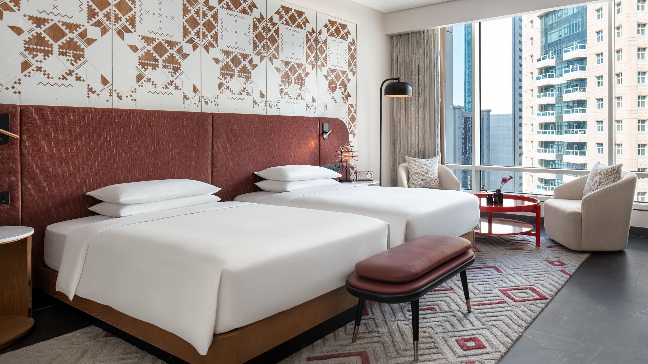 1 von 4 Andaz Doha Twin Room City View