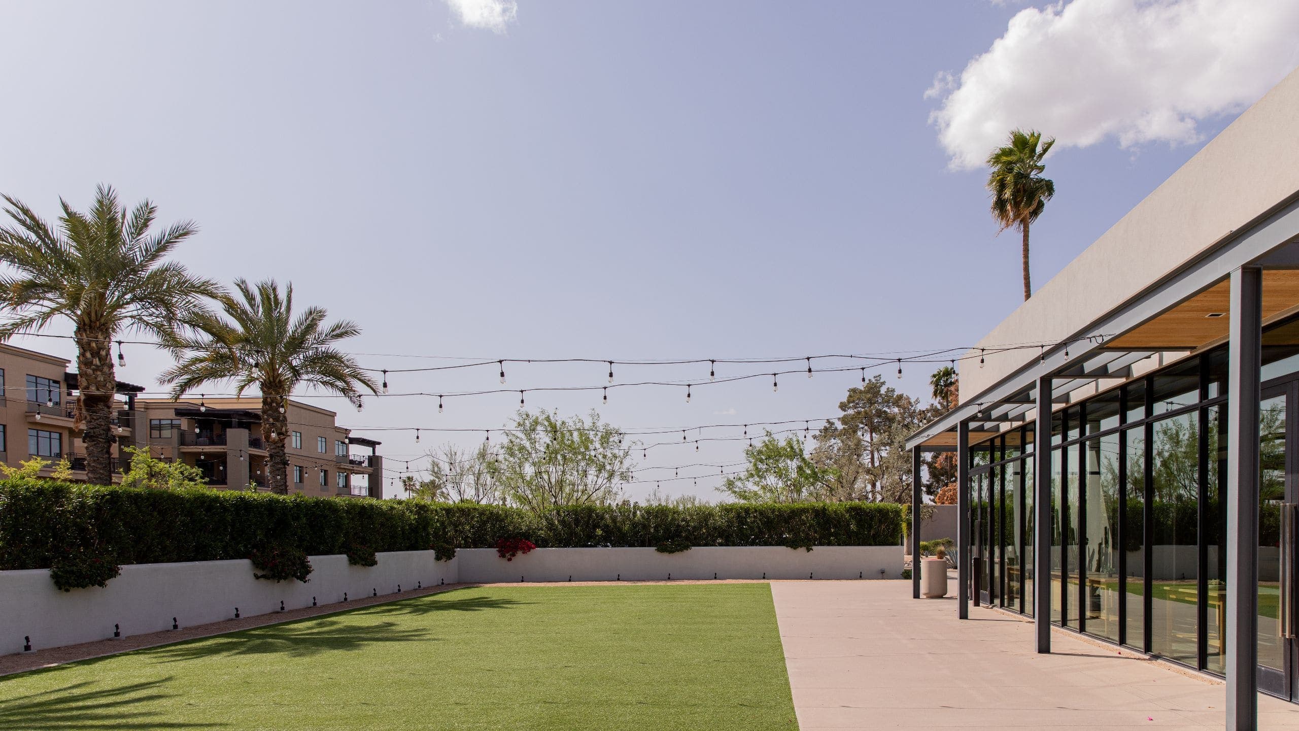 2 of 2 Andaz Scottsdale Resort & Bungalows Studio Lawn