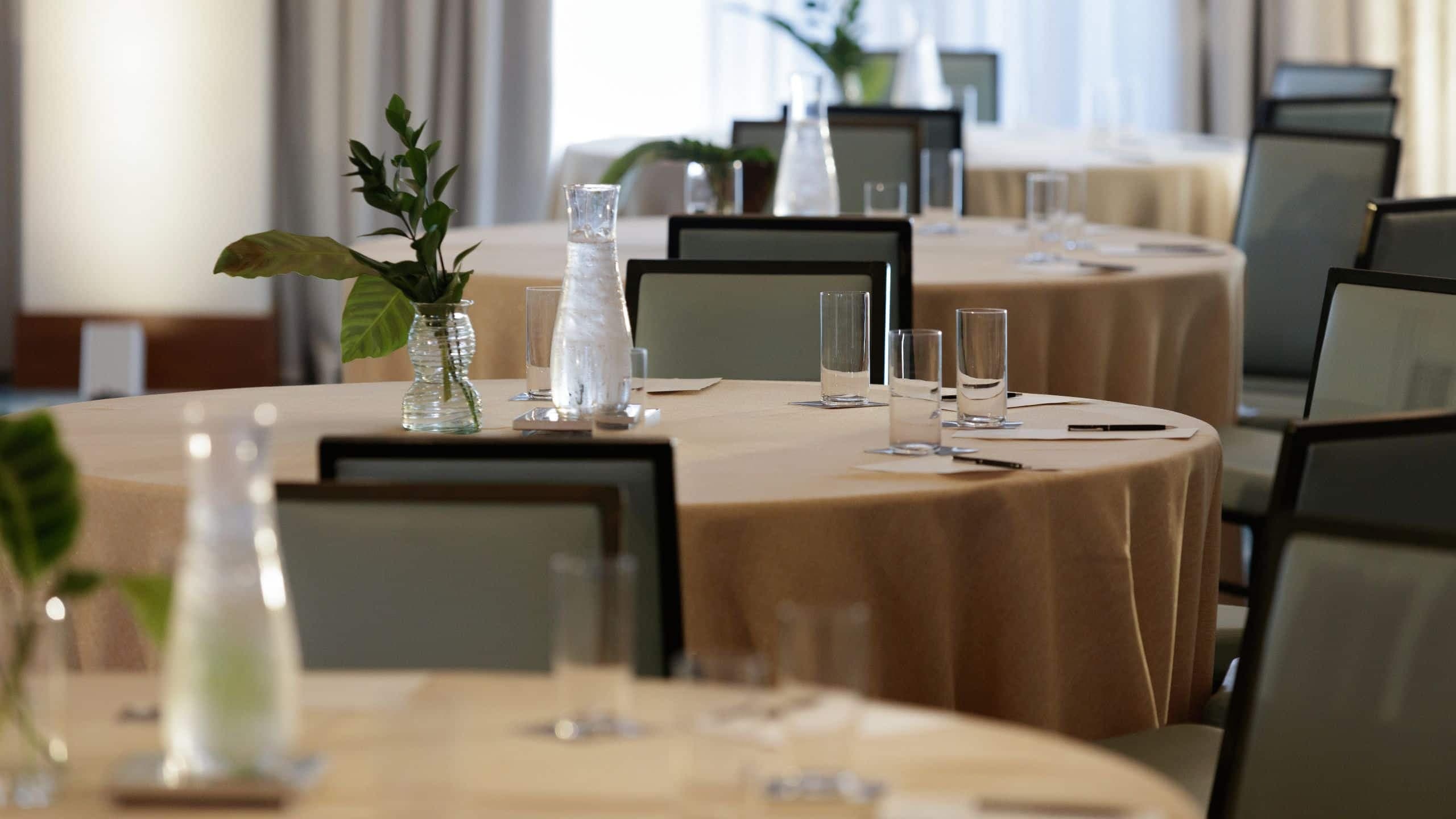 5 of 16 Andaz Miami Beach Andaz Ballroom Crescent Detail Far