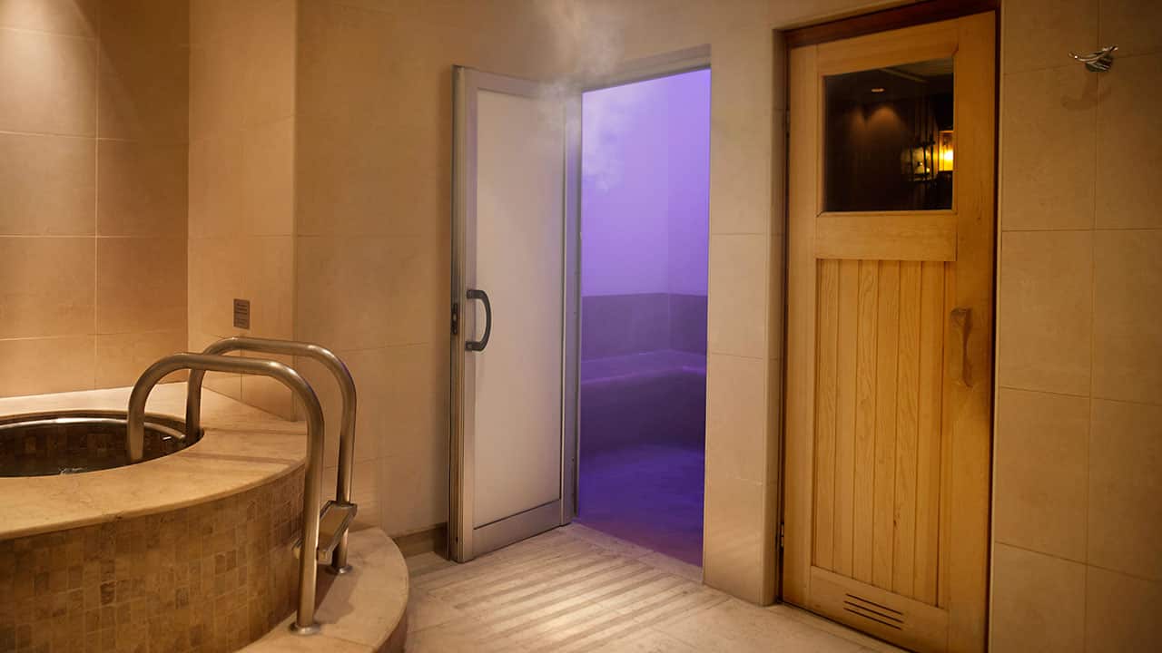 steam room