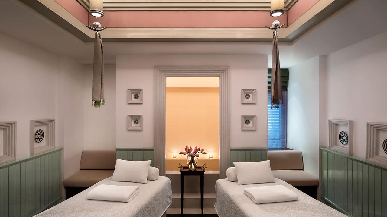 relaxing massage room