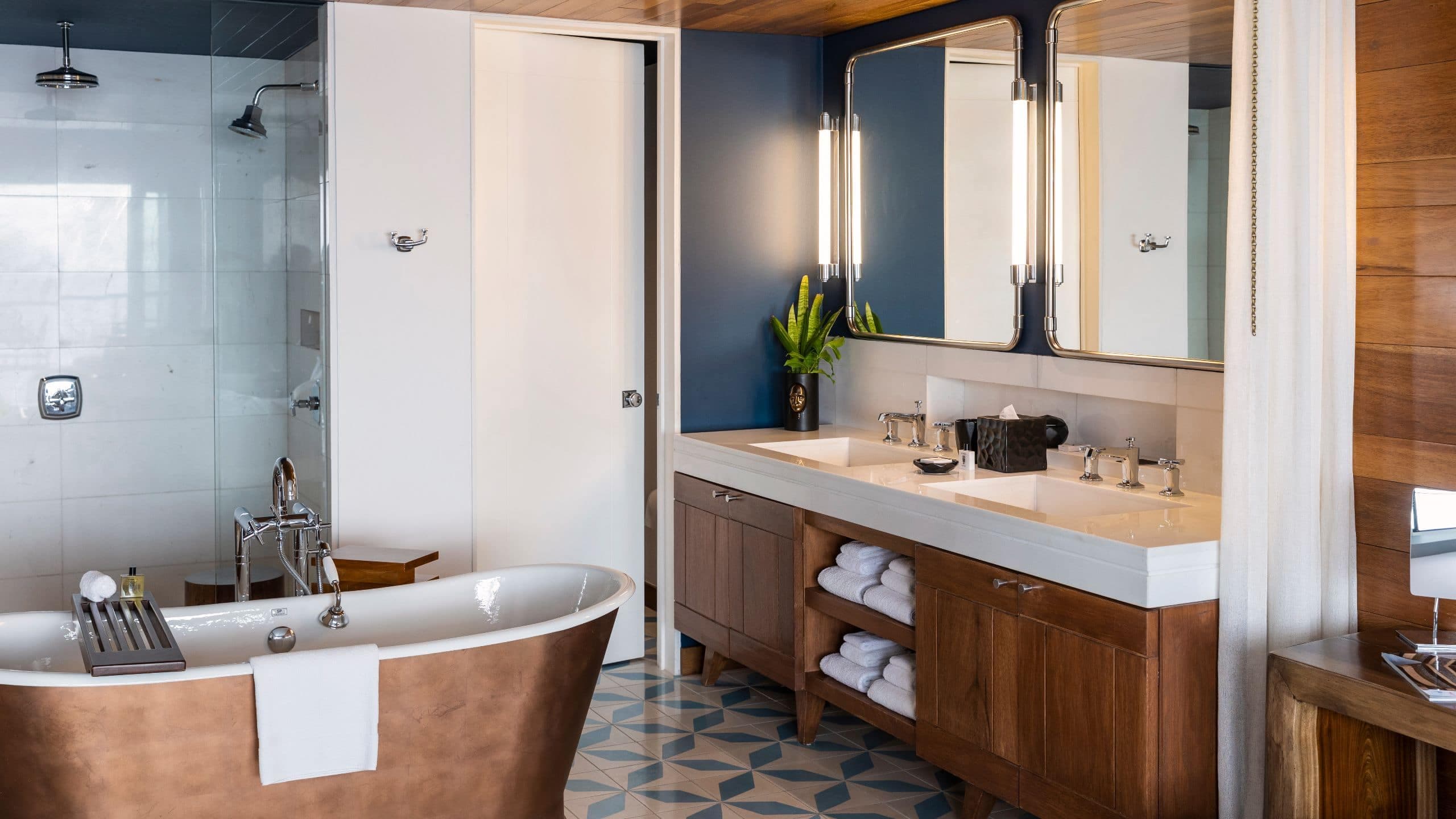 The Cape, a Thompson Hotel Thompson King Suite Bathroom