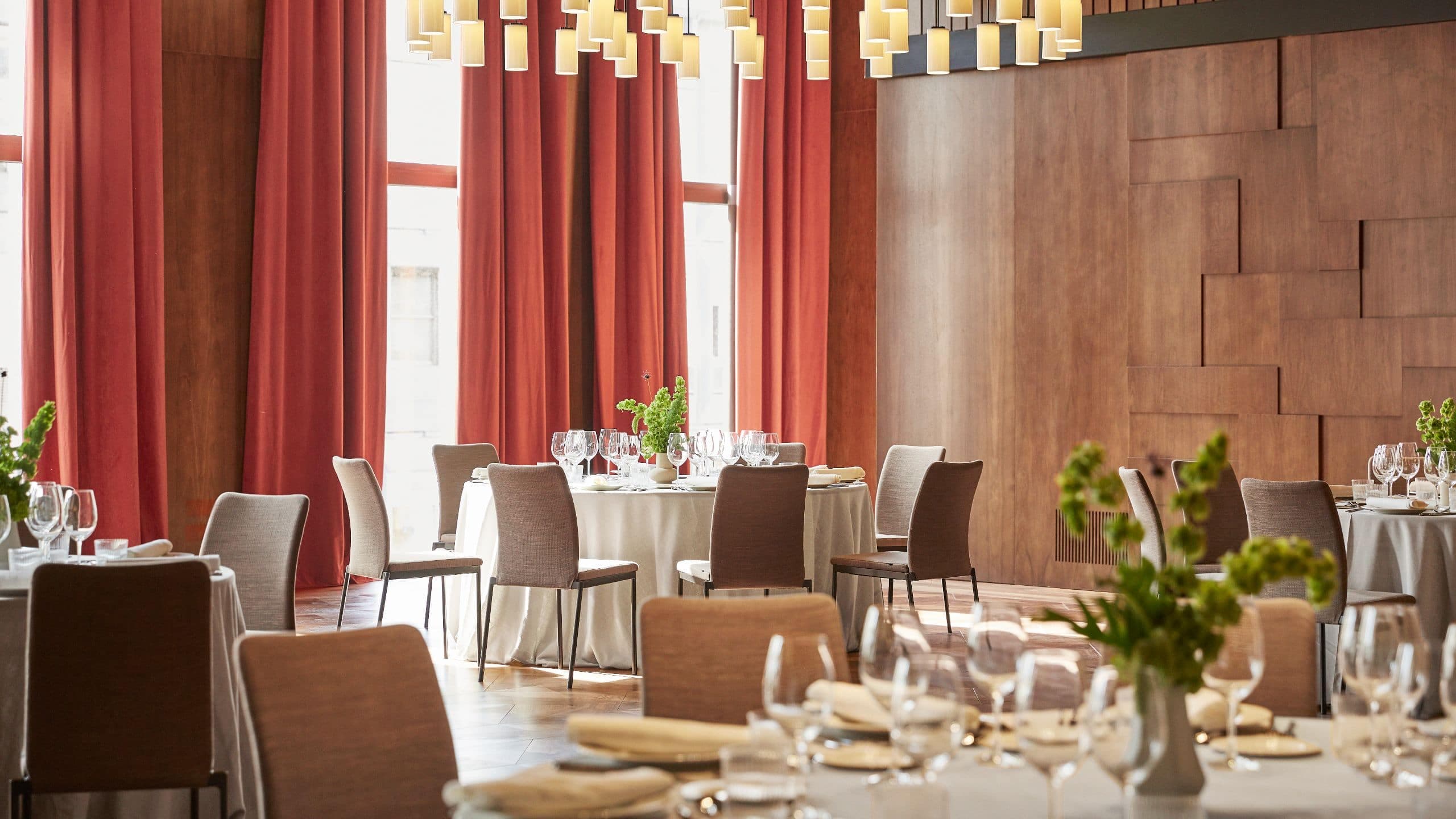 1 of 1 Thompson Madrid Carmen Banquetes Dos