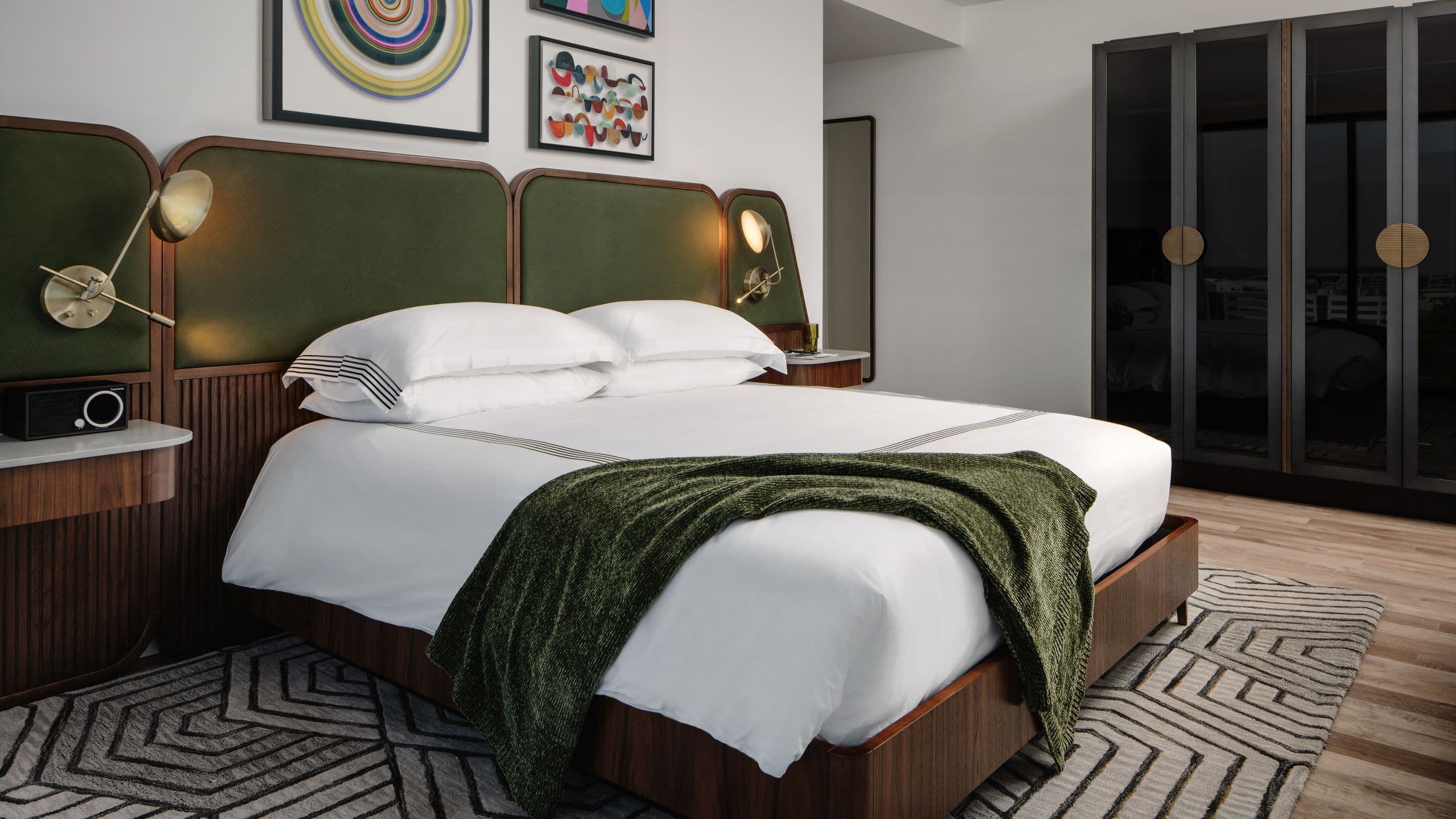 Thompson Houston Corner Suite Room